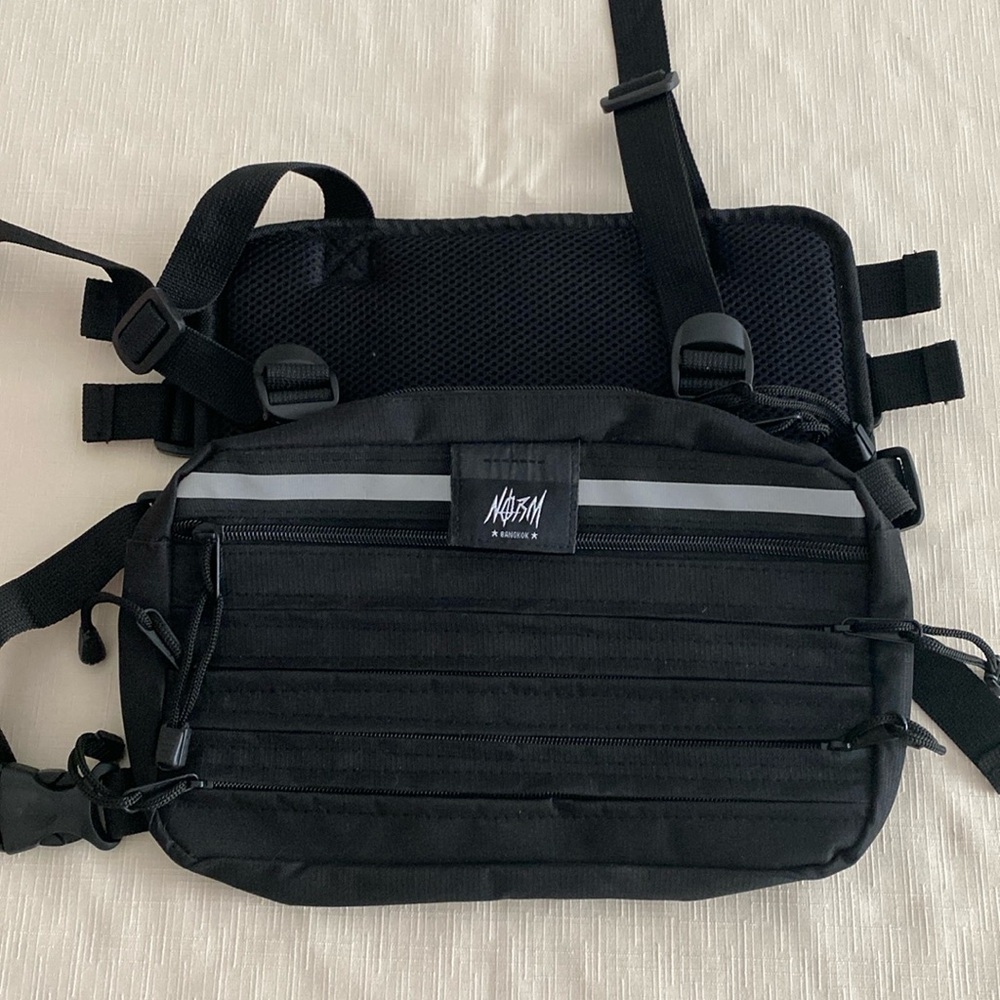 NORM Chest Bag